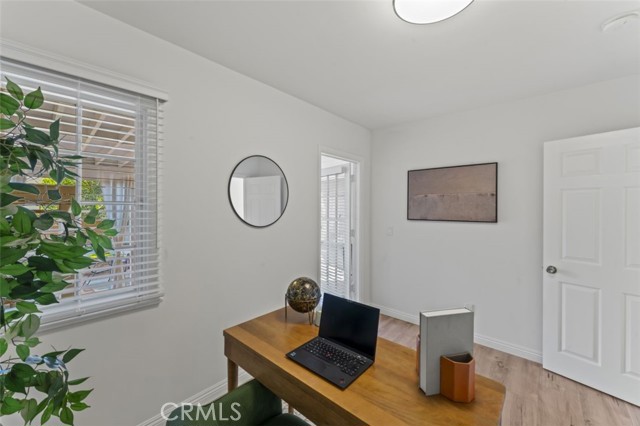 Detail Gallery Image 25 of 44 For 17008 Hartland St, Lake Balboa,  CA 91406 - 4 Beds | 2 Baths