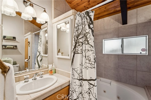 28565 Shenandoah Drive, Lake Arrowhead, CA 92352