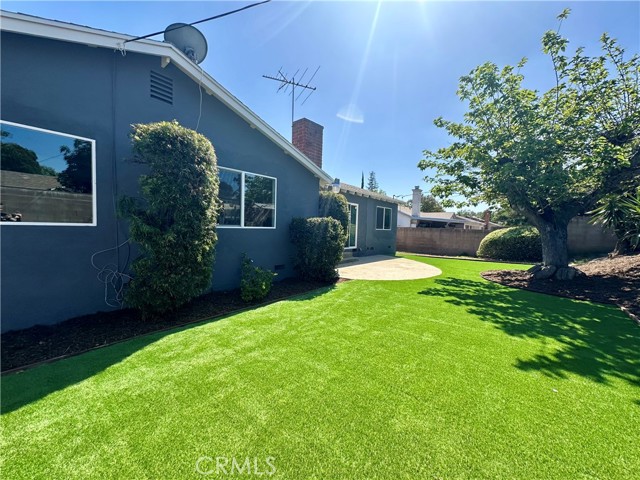 Front Image Thumbnail for CRSR26066424