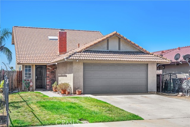 Detail Gallery Image 1 of 22 For 25239 Dana Ln, Moreno Valley,  CA 92551 - 3 Beds | 2 Baths