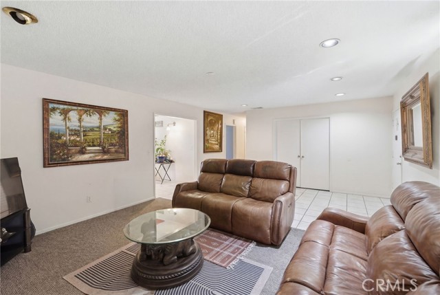 Detail Gallery Image 5 of 23 For 1077 Westpark, Corona,  CA 92882 - 4 Beds | 2 Baths