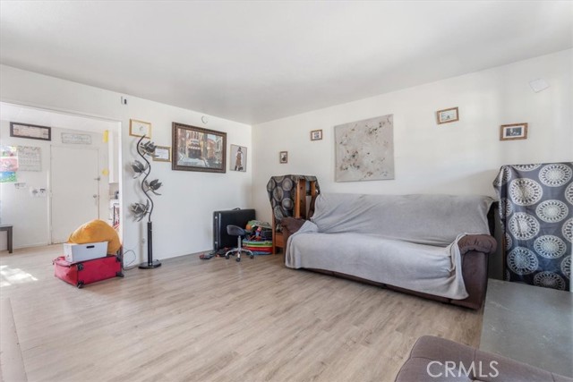 13645 Gilbert St., North Edwards CA: https://media.crmls.org/medias/c89384e7-522b-4d5b-bd3d-32e5273b37be.jpg