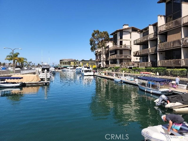 6221 Marina Pacifica N Drive, Long Beach CA: https://media.crmls.org/medias/c894c69f-6585-43a2-b414-73f23d3c3d0b.jpg