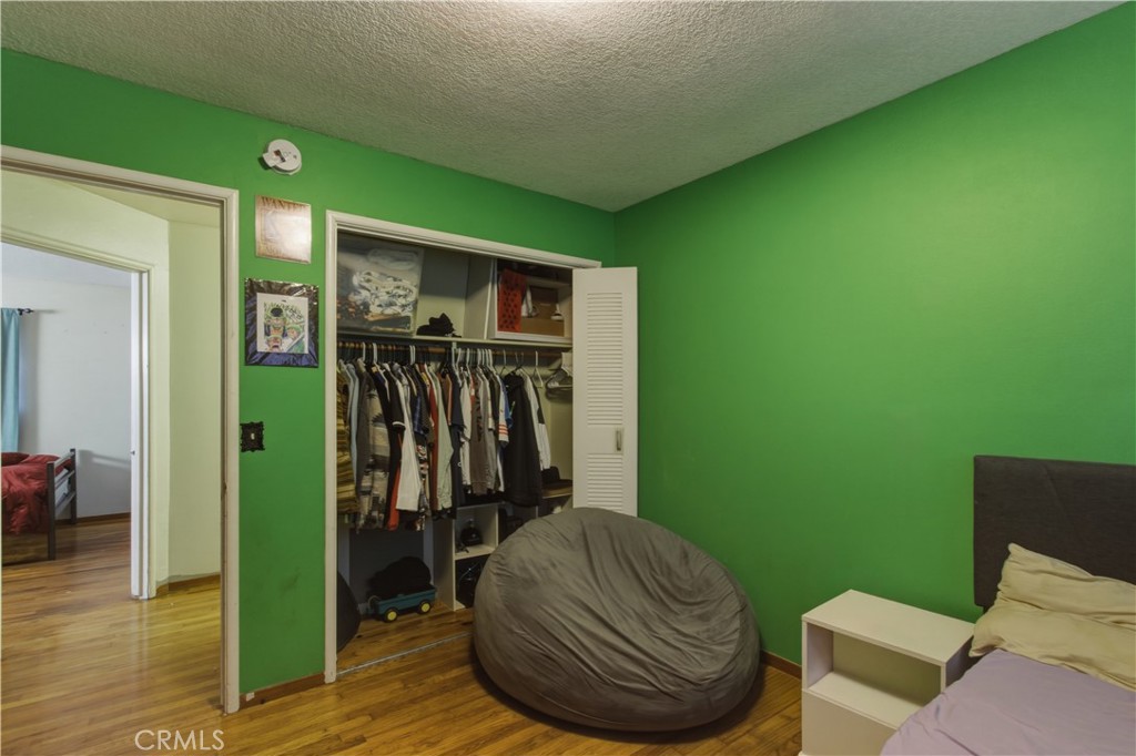 https://media.crmls.org/medias/c894e411-0a06-4fd6-ae17-2107076fd38d.jpg?preset=X-Large