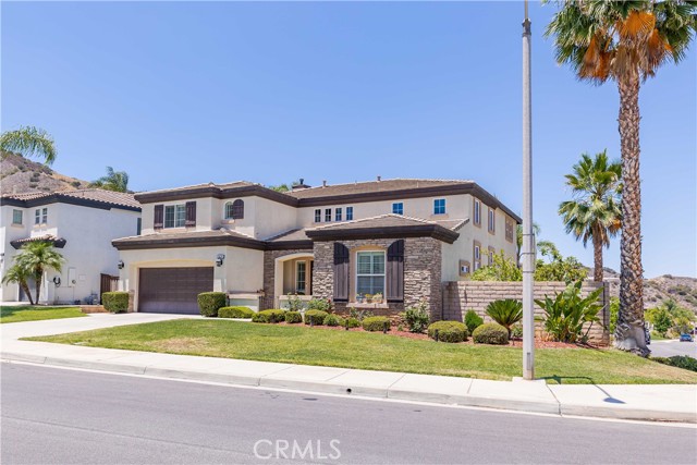 8656 Calle Canon Road, Corona CA: https://media.crmls.org/medias/c8952f87-d671-48f1-95c2-298169d68699.jpg