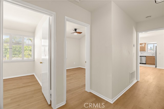 981 Russell Street, La Habra CA: https://media.crmls.org/medias/c8961105-b0fc-4429-af97-91112726ab15.jpg