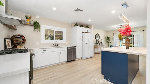 Detail Gallery Image 1 of 37 For 10265 Cimarron Trl, Cherry Valley,  CA 92223 - 2 Beds | 2 Baths