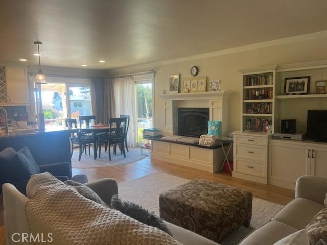 Detail Gallery Image 5 of 15 For 341 Emmons Rd, Cambria,  CA 93428 - 3 Beds | 2 Baths