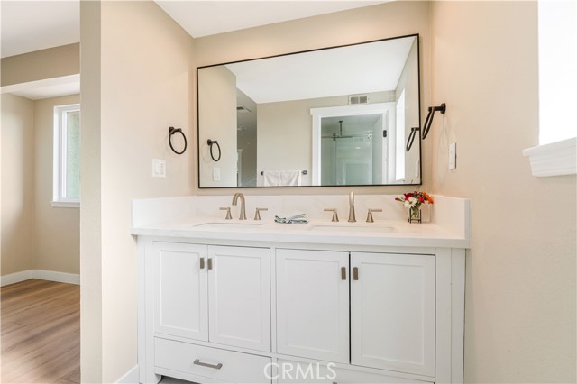 Detail Gallery Image 23 of 33 For 19531 Turtle Ridge Ln, Porter Ranch,  CA 91326 - 2 Beds | 3 Baths