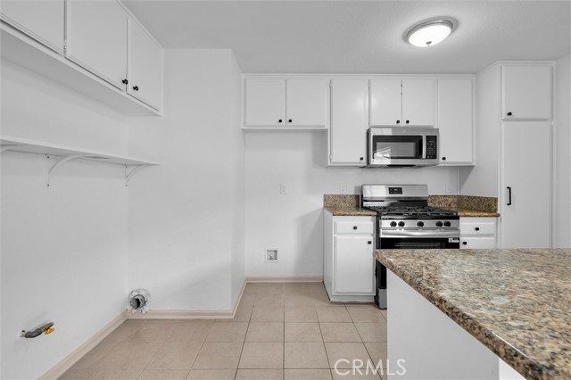 548 Bonita Street, San Pedro CA: https://media.crmls.org/medias/c8981441-4a32-4959-bcb9-5c219e3b4d14.jpg