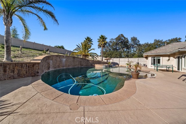 Detail Gallery Image 21 of 59 For 2700 Ardilla Road, Atascadero,  CA 93422 - 4 Beds | 3/1 Baths