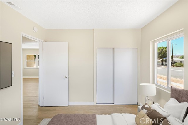 203 E Avenue P4, Palmdale CA: https://media.crmls.org/medias/c89905f8-629c-43db-a814-3fe88de675ca.jpg