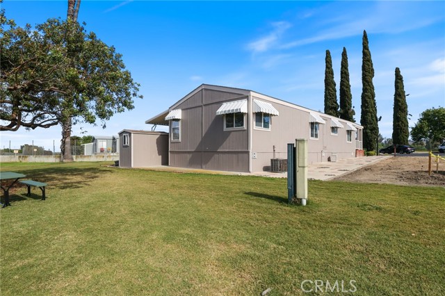 15111 Pipeline Avenue, Chino Hills CA: https://media.crmls.org/medias/c89915ce-2d9e-49c2-81ea-301afbd6ecc8.jpg