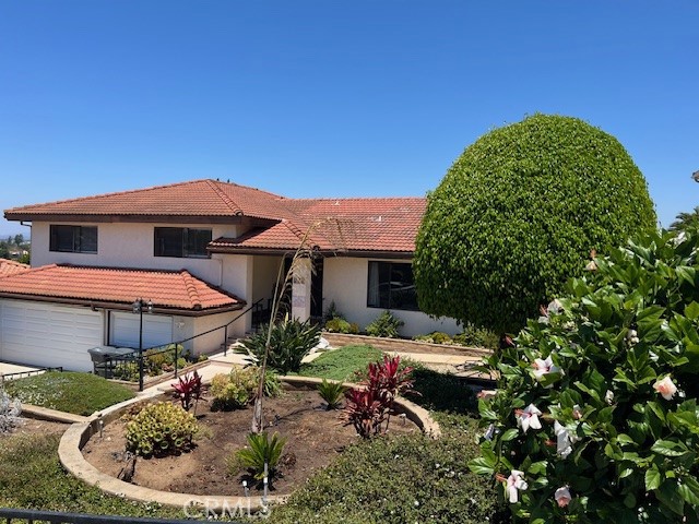 217 Hawthorne Circle