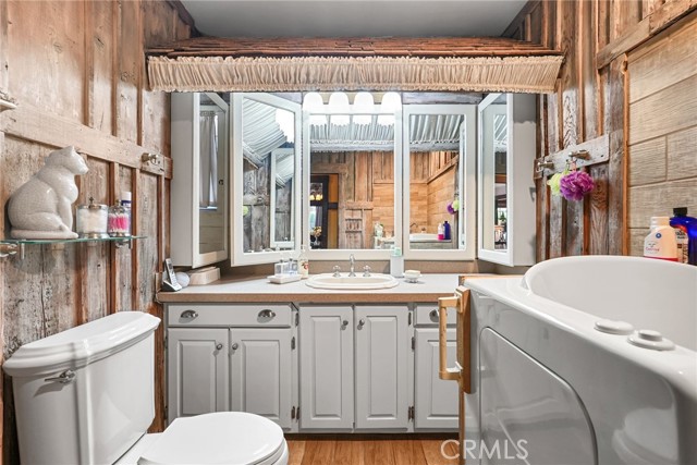 3087 Casitas Avenue, Altadena CA: https://media.crmls.org/medias/c89b27e9-6caa-43e3-ba22-ca6d7e41f36f.jpg