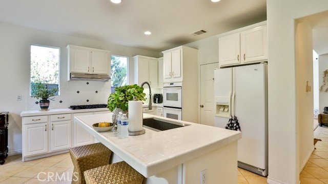 Detail Gallery Image 19 of 57 For 21817 Charlotte Ct, Canoga Park,  CA 91304 - 5 Beds | 2/1 Baths