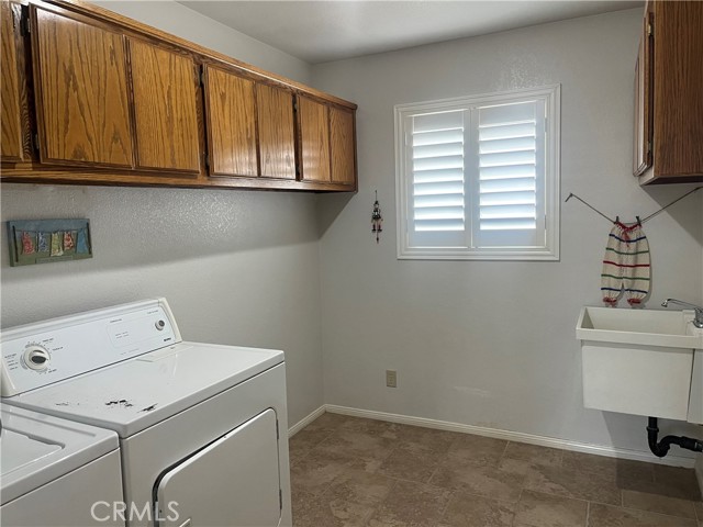 29183 Yosemite Place, Canyon Lake CA: https://media.crmls.org/medias/c89b4d78-7ea4-456b-a42d-7844fa46b41c.jpg