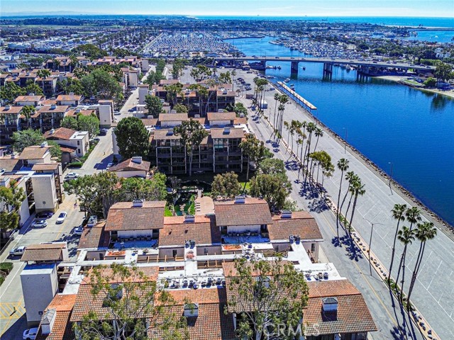 Detail Gallery Image 38 of 45 For 5201 Marina Pacifica S, Long Beach,  CA 90803 - 2 Beds | 2/1 Baths