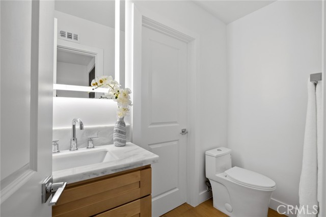 3 Bed Home for Sale in Encino, California