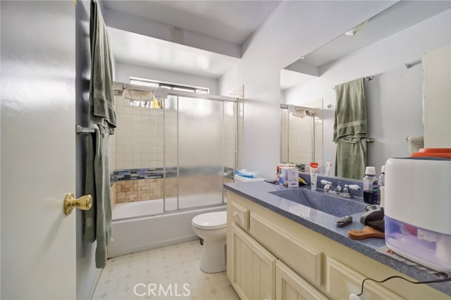 Detail Gallery Image 17 of 29 For 7305 Milwood Ave #4,  Canoga Park,  CA 91303 - 1 Beds | 1 Baths