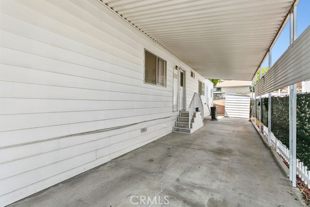 24921 Muirlands Boulevard, Lake Forest CA: https://media.crmls.org/medias/c89d5e78-2a84-4cf9-afa4-130bdaacdca8.jpg