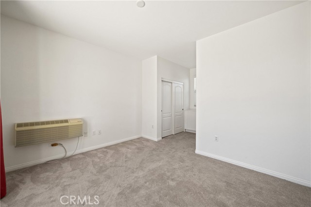 570 Olazabal Drive, Hemet CA: https://media.crmls.org/medias/c89d6772-def6-42e4-bfd5-66653099eff1.jpg