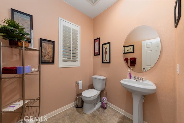 5534 Hartness Court, Fontana CA: https://media.crmls.org/medias/c89ddda7-6df8-4256-88dc-152f5443c7fd.jpg