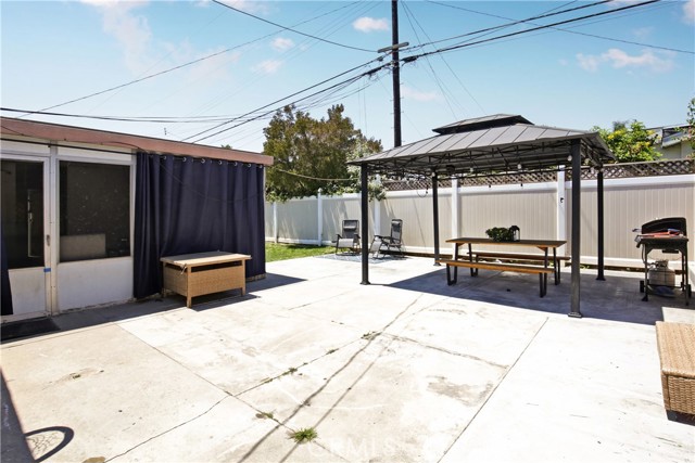 Detail Gallery Image 19 of 23 For 9111 Morrill Ave, Santa Fe Springs,  CA 90670 - 4 Beds | 2 Baths