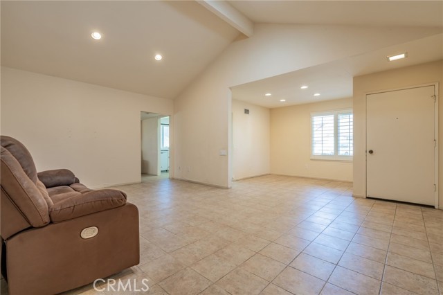 Detail Gallery Image 10 of 30 For 35207 Village 35, Camarillo,  CA 93012 - 2 Beds | 2 Baths