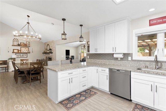 Detail Gallery Image 15 of 45 For 28216 Eucalyptus, Highland,  CA 92346 - 3 Beds | 2/1 Baths