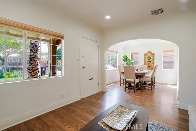 Detail Gallery Image 7 of 33 For 344 S Avenue 57, Los Angeles,  CA 90042 - 3 Beds | 2 Baths