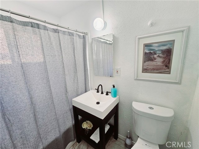 Detail Gallery Image 10 of 17 For 714 W Avenue H13, Lancaster,  CA 93534 - 3 Beds | 1 Baths