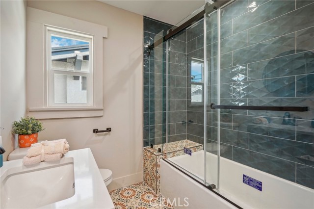 Detail Gallery Image 31 of 37 For 4265 S Hobart Bld, Los Angeles,  CA 90062 - 3 Beds | 2 Baths