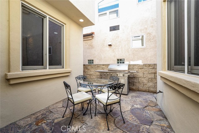 Detail Gallery Image 23 of 42 For 119 Opal Ave, Newport Beach,  CA 92662 - 3 Beds | 2/1 Baths