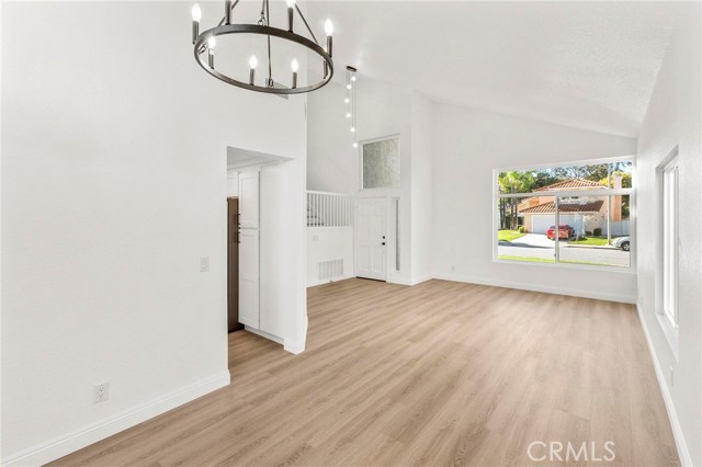 Image 9 of 51 For 40156 Starling Street