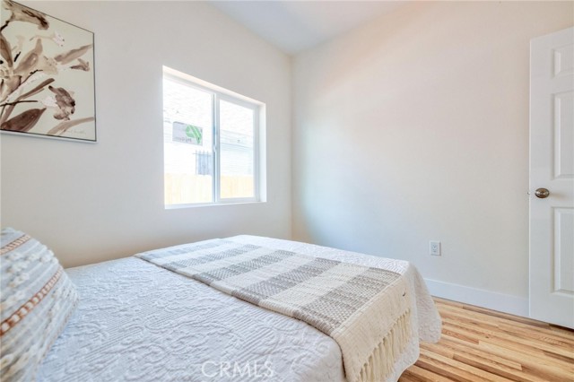 123 W 56th Street, Los Angeles CA: https://media.crmls.org/medias/c8a57ad3-29a3-4f13-8321-3dc649186f06.jpg