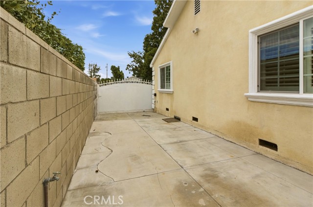 Detail Gallery Image 16 of 16 For 11131 Dempsey, Granada Hills,  CA 91344 - 4 Beds | 2 Baths