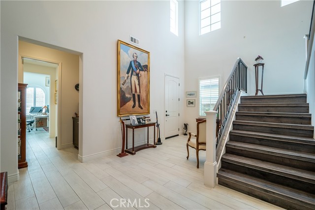 Detail Gallery Image 3 of 49 For 20523 Stella, Saugus,  CA 91350 - 4 Beds | 4 Baths