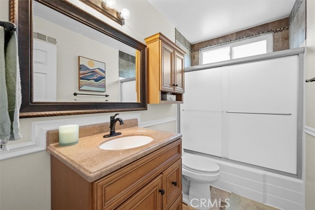 1643 Melody Circle, Corona CA: https://media.crmls.org/medias/c8a6a117-567a-48de-bbe0-a36afff8fc08.jpg