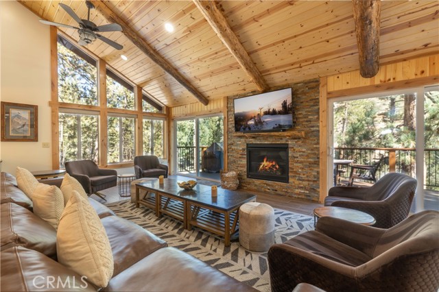 Detail Gallery Image 3 of 53 For 42518 Gold Rush Dr, Big Bear Lake,  CA 92315 - 5 Beds | 6/2 Baths