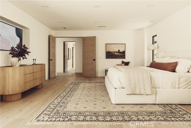 4195 Alonzo Avenue, Encino CA: https://media.crmls.org/medias/c8a7115f-e04e-4cc3-80dc-61813b94a5c3.jpg