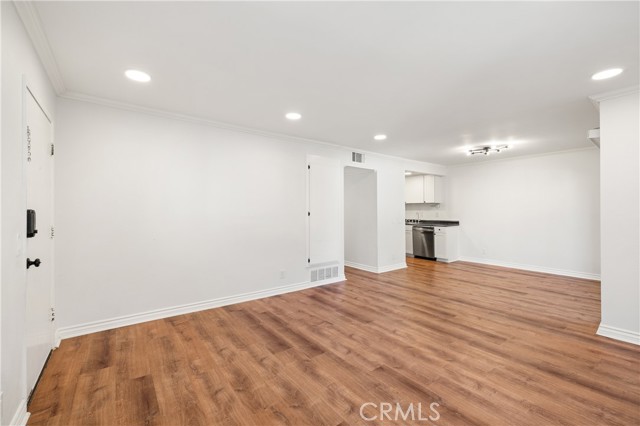 Detail Gallery Image 7 of 26 For 1346 E Hillcrest Dr #49,  Thousand Oaks,  CA 91362 - 2 Beds | 2 Baths