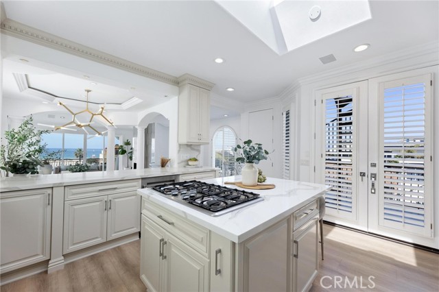 Image 17 of 62 For 2304 Hermosa Avenue