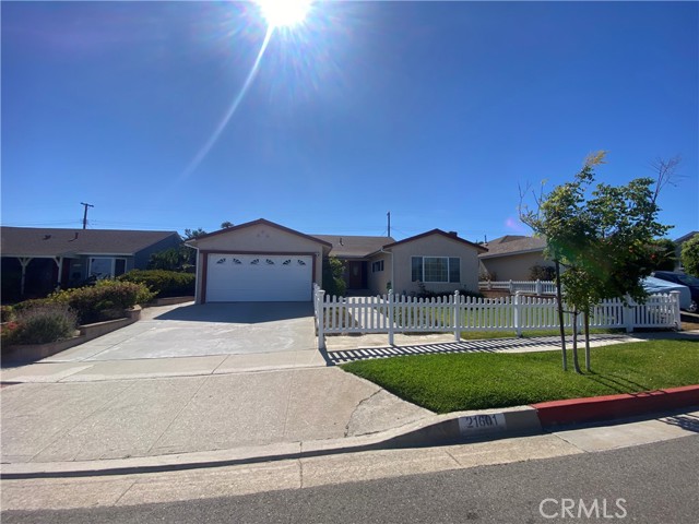 21601 Palos Verdes Boulevard, Torrance CA: https://media.crmls.org/medias/c8a9b8e4-4385-4070-801b-c7a3537d04c5.jpg