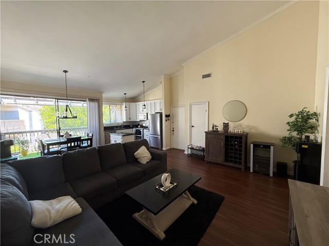 Detail Gallery Image 6 of 29 For 10591 Lakeside Dr #198,  Garden Grove,  CA 92840 - 2 Beds | 2 Baths