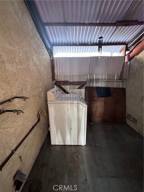 Detail Gallery Image 7 of 9 For 13843 Los Angeles, Baldwin Park,  CA 91706 - 1 Beds | –/1 Baths