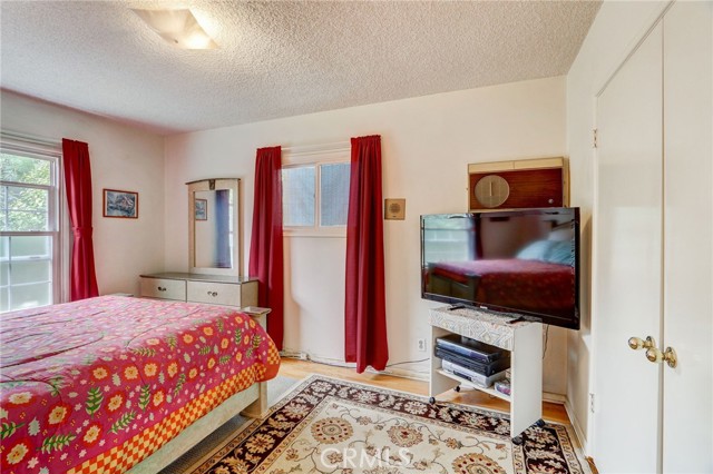 Detail Gallery Image 21 of 34 For 14747 Saticoy St, Van Nuys,  CA 91405 - 3 Beds | 2 Baths