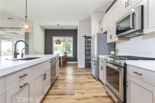 1613 Via Flora, Paso Robles CA: https://media.crmls.org/medias/c8adcab0-53a1-4922-aa33-cb08f87ecb6a.jpg