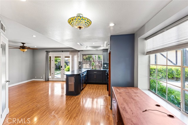 Detail Gallery Image 16 of 24 For 14870 Stonehedge Ln, Westminster,  CA 92683 - 2 Beds | 2 Baths
