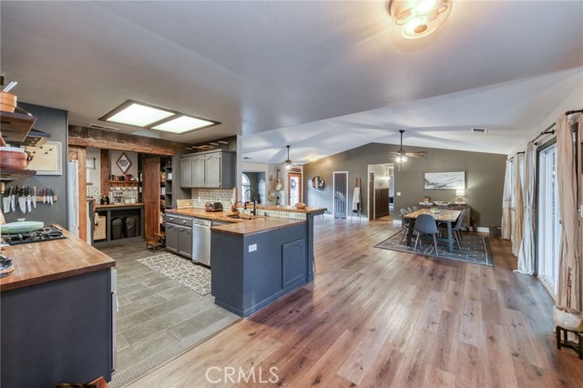 Detail Gallery Image 24 of 67 For 40955 Jean Road, Oakhurst,  CA 93644 - 4 Beds | 3 Baths